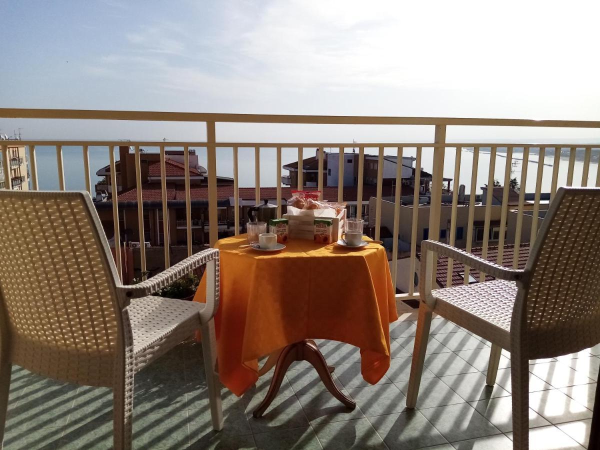 Apartamento Domus Flavia Térmoli Exterior foto